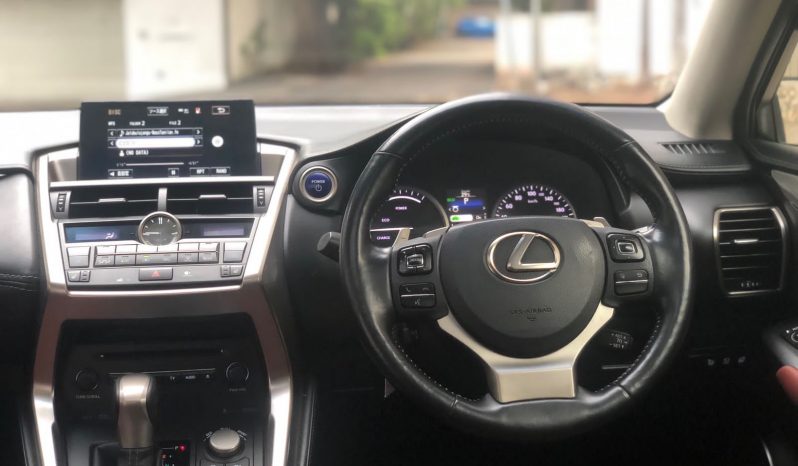 Lexus NX300H F Sport full