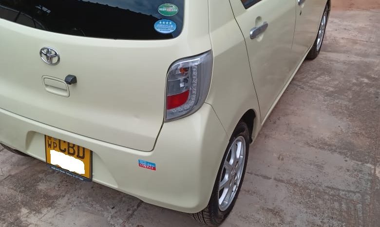 Toyota Pixis full