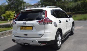 Nissan X-Trail full