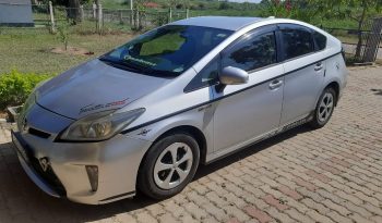 Toyota Prius full